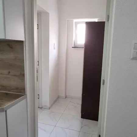 Apartment Zari