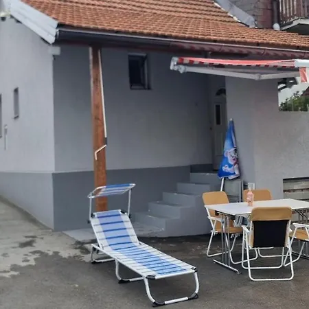 Zari * Tuzla