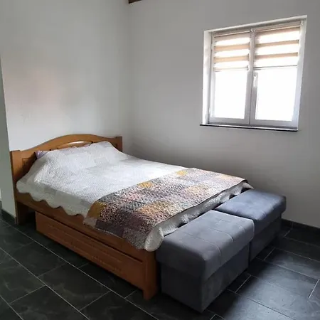 Apartment Zari *